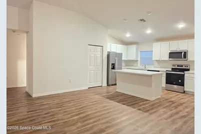 927 Tacaro Avenue SE, Palm Bay, FL 32909 - Photo 4