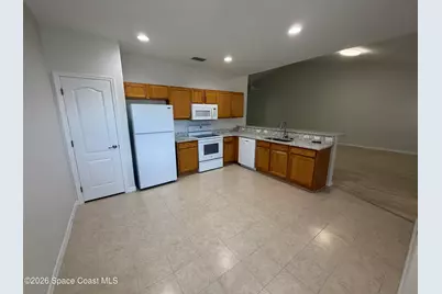 1040 Venetian Drive #202, Melbourne, FL 32904 - Photo 6