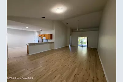 1040 Venetian Drive #202, Melbourne, FL 32904 - Photo 2