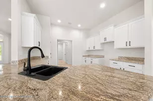 281 Breakwater St SE, Palm Bay, FL 32909 - Photo 10
