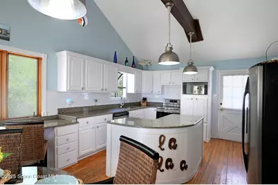 5875 Riverside Drive, Melbourne Beach, FL 32951 - Photo 14