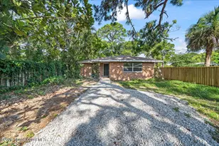 935 S Tropical Trail, Merritt Island, FL 32952 - Photo 2