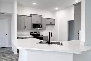 2940 Flanders Ave SE, Palm Bay, FL 32909 - Photo 4
