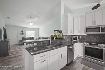 1012 Thompson Road SW, Palm Bay, FL 32908 - Photo 10