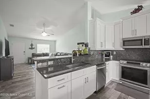 1012 Thompson Rd SW, Palm Bay, FL 32908 - Photo 10