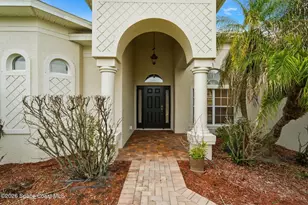 1185 Dromin Ln, Melbourne, FL 32940 - Photo 4