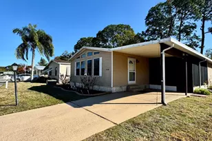 4426 Twin Lakes Dr, Melbourne, FL 32934 - Photo 2