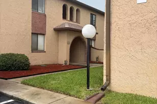 122 San Paulo Cir, West Melbourne, FL 32904 - Photo 2