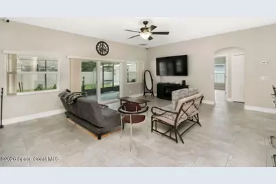 426 Oakleaf Street SW, Palm Bay, FL 32908 - Photo 8