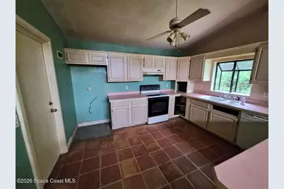 180 Lee Road, West Melbourne, FL 32904 - Photo 8