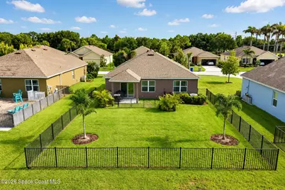 2709 Granville Manor SW, Vero Beach, FL 32968 - Photo 28