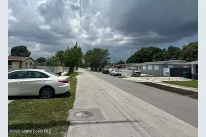 2810 NW 179th Street, Miami Gardens, FL 33056 - Photo 4