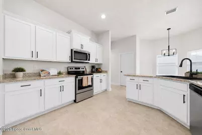 275 Tucson Road SW, Palm Bay, FL 32908 - Photo 6