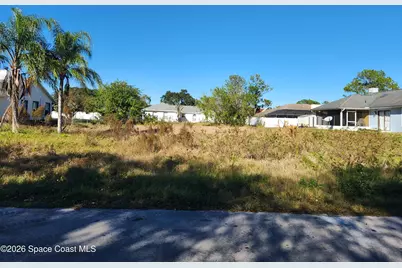 621 Munich Street NW, Palm Bay, FL 32907 - Photo 2