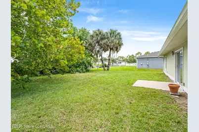 660 Weaver Road SW, Palm Bay, FL 32908 - Photo 8