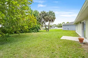 660 Weaver Rd SW, Palm Bay, FL 32908 - Photo 8