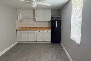 2806 Tropic Rd, Melbourne, FL 32935 - Photo 2