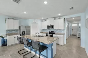 1121 McFarland Dr, West Melbourne, FL 32904 - Photo 4