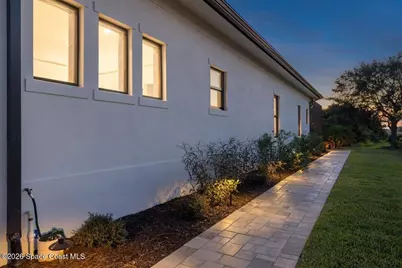1023 W Polo Grounds Drive, Vero Beach, FL 32966 - Photo 32