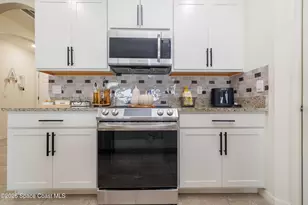 2013 Capital Dr SE, Palm Bay, FL 32909 - Photo 10