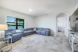 2013 Capital Dr SE, Palm Bay, FL 32909 - Photo 8