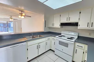 1037 Ellen Ct, Melbourne, FL 32935 - Photo 4