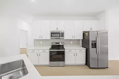 1061 Towhlen Street SE, Palm Bay, FL 32909 - Photo 6