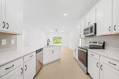 1061 Towhlen Street SE, Palm Bay, FL 32909 - Photo 4