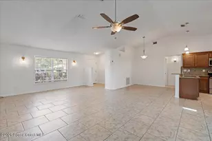 816 Hunters Creek Dr, West Melbourne, FL 32904 - Photo 10