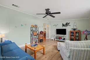 352 Scenic Dr, Cocoa, FL 32926 - Photo 10