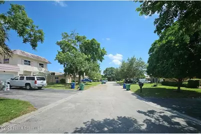3933 NW 81st Terrace, Coral Springs, FL 33067 - Photo 4
