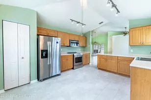 2636 Bradfordt Dr, West Melbourne, FL 32904 - Photo 8
