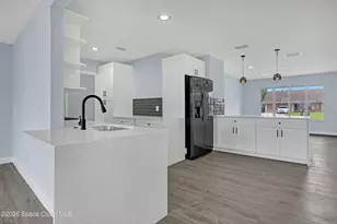 2010 Algeria St NE, Palm Bay, FL 32905 - Photo 14