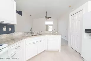 7033 Hammock Trace Dr, Melbourne, FL 32940 - Photo 6