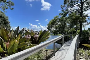 4880 Lake Waterford Way W, Melbourne, FL 32901 - Photo 16