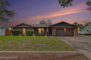 726 Donau Ave NW, Palm Bay, FL 32907 - Photo 2