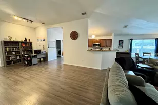 3850 Aria Dr, Melbourne, FL 32904 - Photo 4