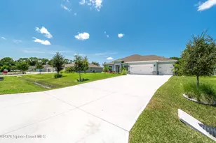 946 Roseland Rd, Sebastian, FL 32958 - Photo 34