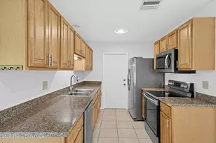 461 Mercer St NW, Palm Bay, FL 32907 - Photo 8