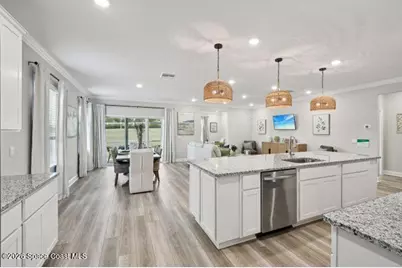 1021 Garlenda Avenue SW, Palm Bay, FL 32908 - Photo 4