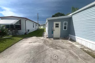 306 Melissa Ln, Melbourne, FL 32940 - Photo 2