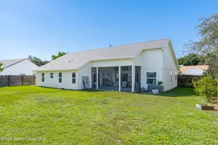 910 Brookshire Cir, Malabar, FL 32950 - Photo 4