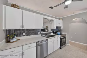 1552 Vista Lake Cir, Melbourne, FL 32904 - Photo 6