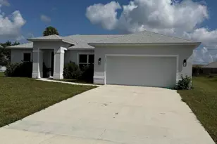 121 Carillo St NE, Palm Bay, FL 32907 - Photo 2