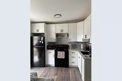 490 S Orlando Avenue #6, Cocoa Beach, FL 32931 - Photo 2