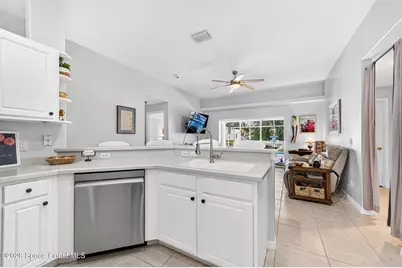 2130 Stratford Pointe Drive, West Melbourne, FL 32904 - Photo 12