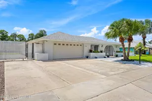 1512 Meadowbrook Rd NE, Palm Bay, FL 32905 - Photo 4