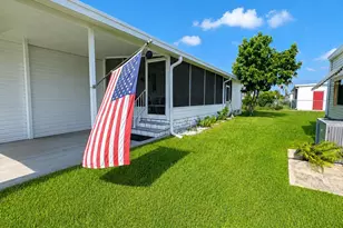 920 Hyacinth Cir, Barefoot Bay, FL 32976 - Photo 2