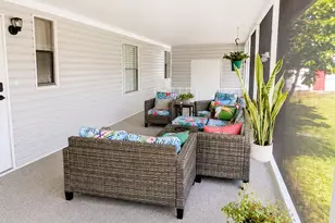 920 Hyacinth Cir, Barefoot Bay, FL 32976 - Photo 26