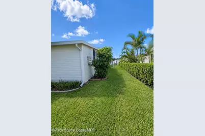 920 Hyacinth Circle, Barefoot Bay, FL 32976 - Photo 4